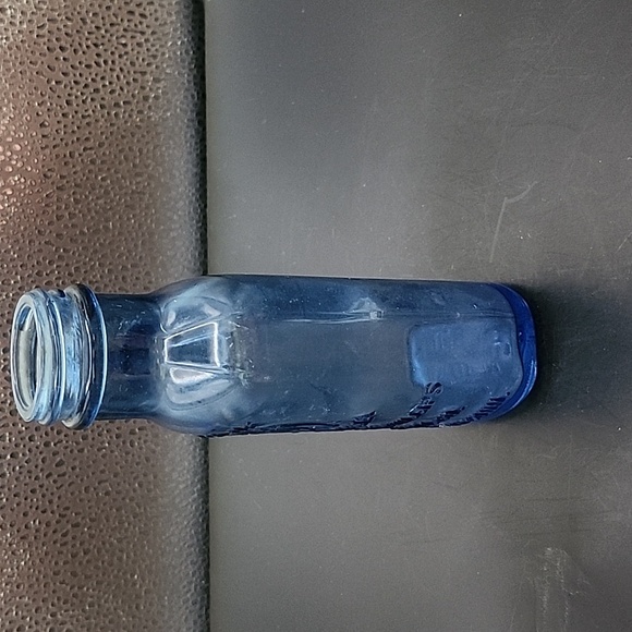 Vintage Phillips Milk of Magnesia Cobalt Blue Bottle 5" - Picture 2 of 7